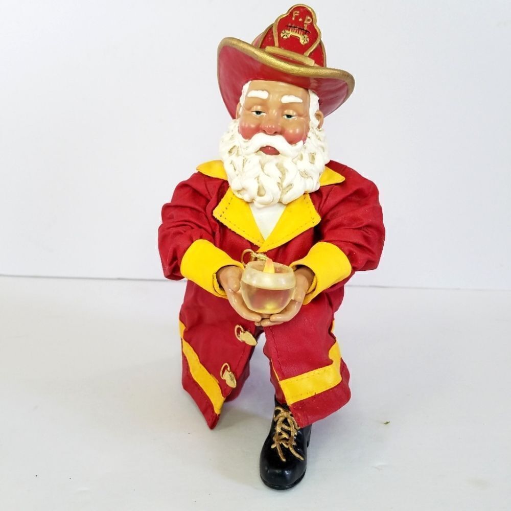Vintage Clothtique Possible Dreams #713692 "Candlelight Vigil" Fireman Santa